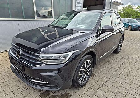 VW Tiguan Volkswagen 1.5 TSI Life LED Lenkradheizung Navi AHK