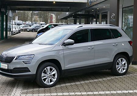 Skoda Karoq 1.0 TSI Clever*AHK*LED*ALU 17*BOLERO*BLUETOOTH*