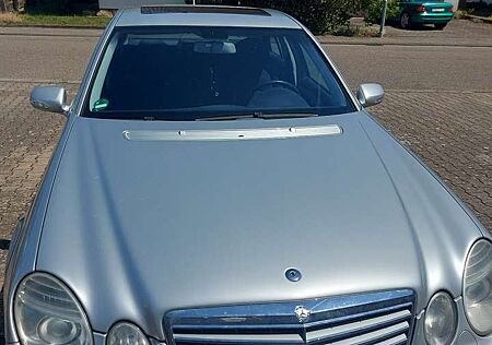 Mercedes-Benz E 220 CDI (211.008)