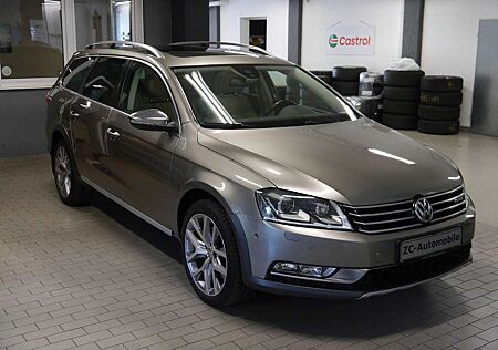 VW Passat Alltrack Volkswagen 4Mot - Leder - Pano - Navi - Kam