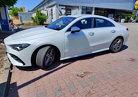 Mercedes-Benz CLA 200 Coupe, 7G-DCT AMG Line, AHK, Kamera, Topzustand