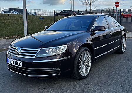VW Phaeton Volkswagen 3.0 V6 TDI DPF 4MOTION Automatik (5 Sitzer)