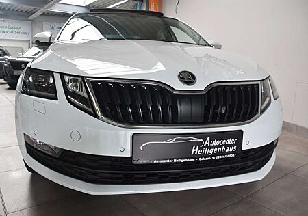 Skoda Octavia 1.5 TSI Clever DSG LED Navi Pano SHZ ACC