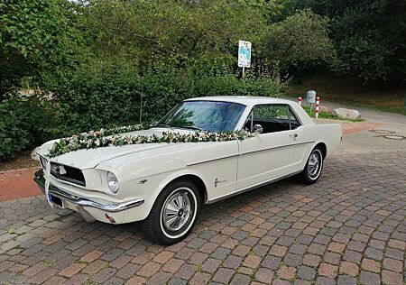 Ford Mustang 289 V8 Bj. 1966