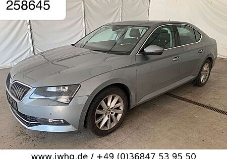 Skoda Superb Style ACC DAB+Xen VLeder SiKlima Standhei