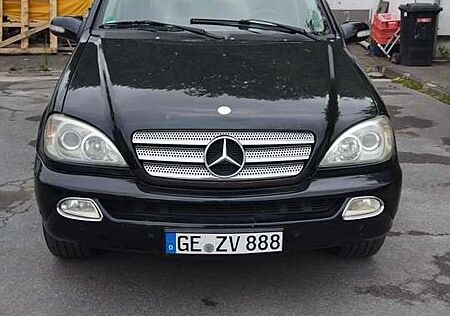 Mercedes-Benz ML 320