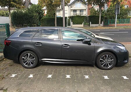 Toyota Avensis Diesel Touring Sports 1.6 D-4D Pano Leder