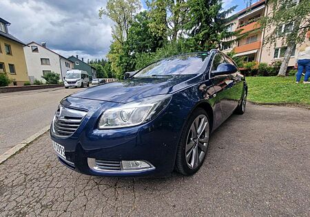 Opel Insignia 2.0 Bi Tur.CDTI Sports Tour. ecoFLEXSt/St