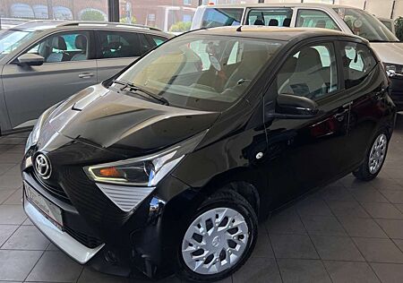 Toyota Others AYGO x-play MultiLenkrad~Bluetooth~Kamera~5.Trg~