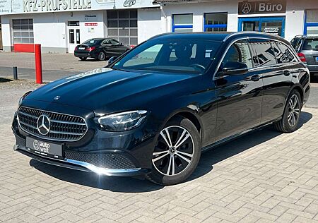 Mercedes-Benz E 200 T Autom.+LED+WIDESCREEN+TÜV neu+Ambientel.