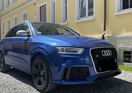 Audi RS Q3 2.5 TFSI quattro S tronic