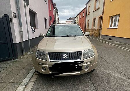 Suzuki Grand Vitara 2.0 Automatik Comfort +