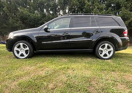 Mercedes-Benz GL 420 CDI DPF 4Matic 7G-TRONIC