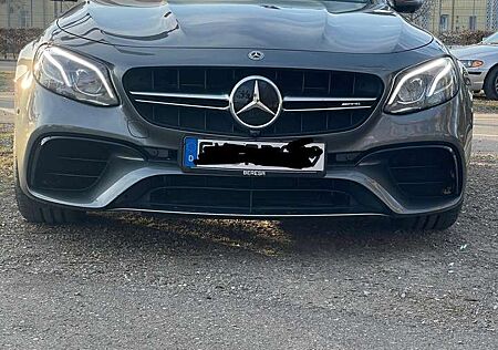 Mercedes-Benz E 63 AMG E63 S T 4MATIC ohne OPF. HUD Burmester PAGA Pano