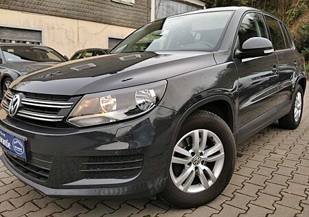 VW Tiguan Volkswagen Aus 1.Hand/Lückenlos Scheckheftgepflegt /Navi