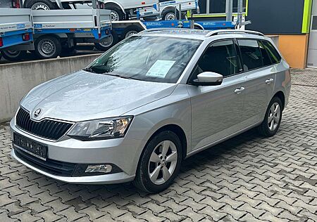 Skoda Fabia 1.2 TSI Combi JOY PDC SHZ ALU GRA