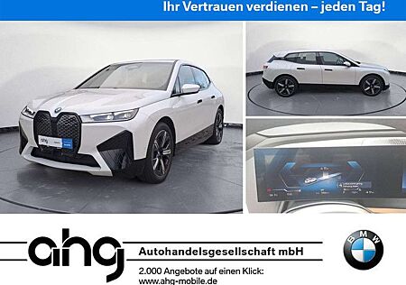 BMW iX xDrive40 Sportpaket AHK Komfortzugang