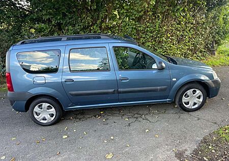Dacia Logan 1,6 MCV Laureate Klima,BC,AHK 7 Sitzer