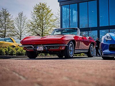 Corvette C2 Sting Ray Frame Off Restaurierung