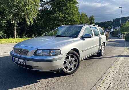 Volvo V70 2.4T Premium AT Tuv neu Leder GSD PDC 2.Hd TOP