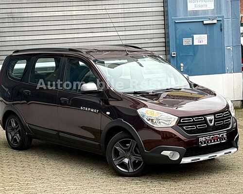Dacia Lodgy Stepway Celebr. 1.2*NAVI*SHZ*PDC*TEMP*MFL*