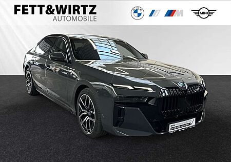BMW i7 xDrive60 M Sport Pro|SkyLounge|AHK|Massage