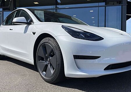 Tesla Model 3 RWD Hinterradantrieb