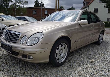 Mercedes-Benz E 240