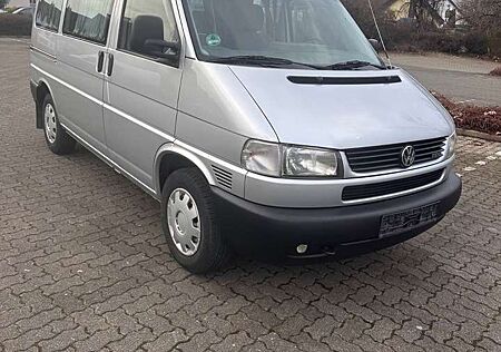VW T4 Kombi Volkswagen 8Sitzer Klima Grüne Plakete 1.Hd.,