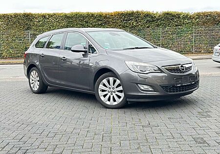 Opel Astra J Sports Tourer Innovation BiXenon-Klima-