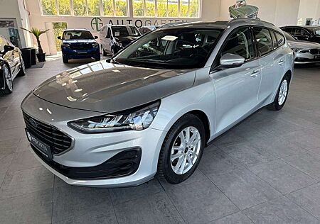 Ford Focus Turnier Titanium*Navi&Kam.*AHK.*Toter Wink