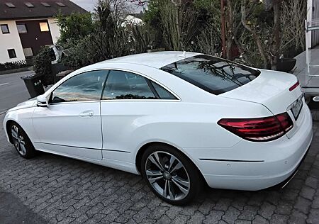 Mercedes-Benz E 200 Coupe