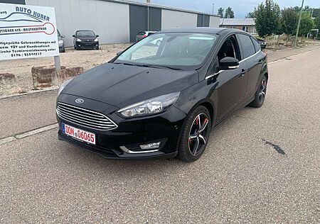Ford Focus Titanium 1.5 | TÜV NEU | SERVICE NEU