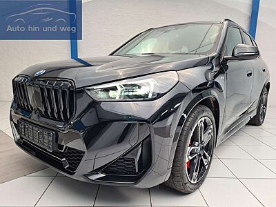 BMW X1 30 e xDrive M Sport - Driving Plus | Shadow