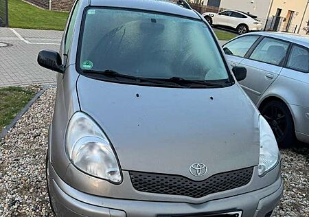Toyota Yaris Verso 1.3 Automatik