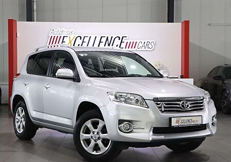 Toyota RAV 4 2.2 D 4x4 LIFE / TEMPOMAT / SHZ / PDC