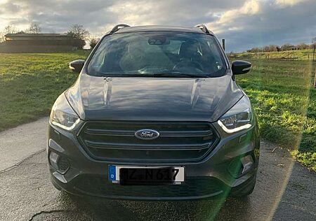Ford Kuga 2.0 TDCi 4x4 Aut. ST-Line