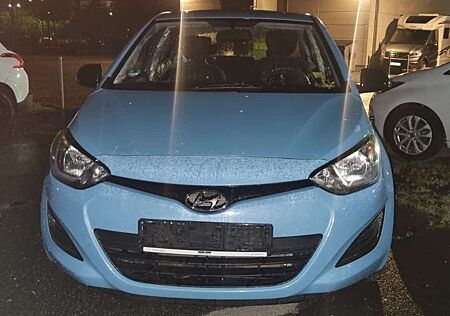 Hyundai i20 Steuerkette, TÜV/Ölwechsel neu, 2. Hand, TOP