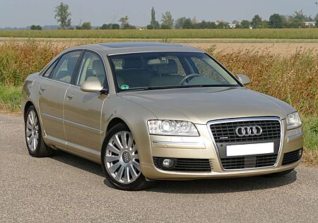 Audi A8 3.0 TDI DPF quattro Vollausstattung !!!