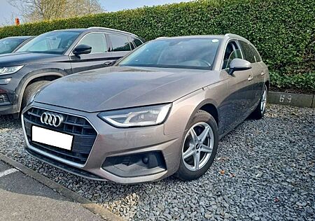 Audi A4 Avant 30 TDI basis