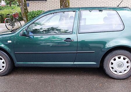 VW Golf Volkswagen IV 1.6 Aktion Trendline