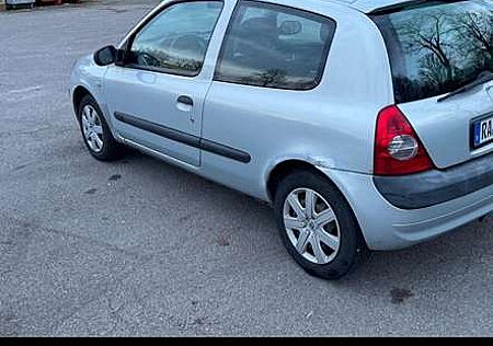 Renault Clio 1.2 16V Authentique