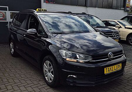 VW Touran Volkswagen 2.0 TDI - TAXI - NAVI - KLIMA - PANORAMA