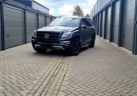 Mercedes-Benz GL 350 BlueTec 4Matic Offroad 7-Sitzer