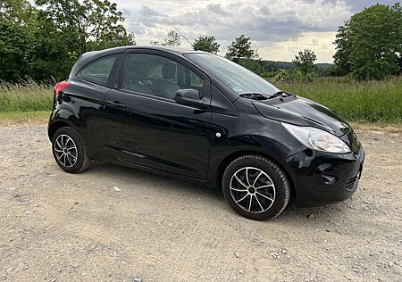 Ford Ka /+ 1.2 Titanium