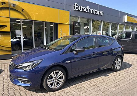 Opel Astra Edition 1.2 8-fach Räder