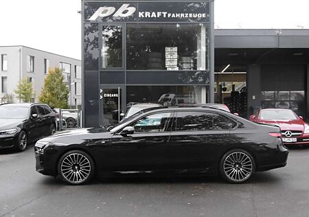 BMW i7 xDrive60 M-Sport Pro 21" Massage Fond TV BAB Assis