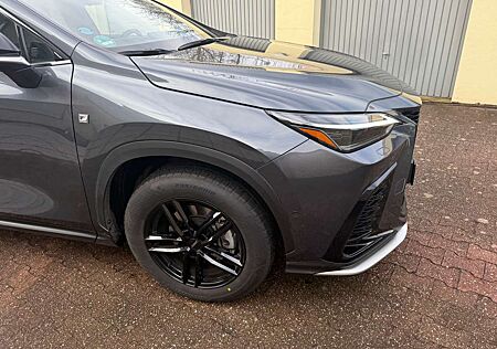 Lexus NX 350h F-Sport