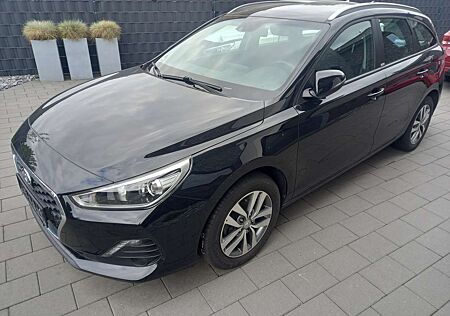 Hyundai i30 Kombi 1.6 CRDI Trend