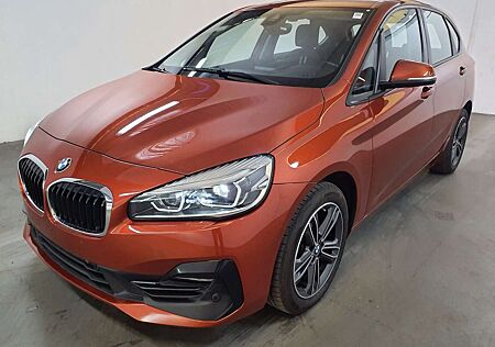 BMW 218 i Active Tourer Sport Line *T-LEDER*NAVI*LED*AHK*